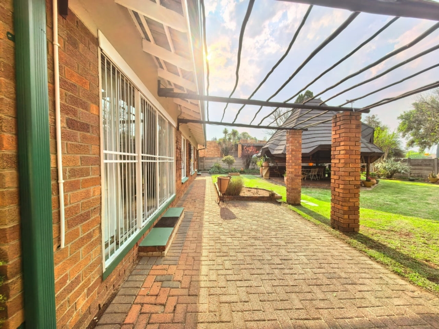 3 Bedroom Property for Sale in Vaalpark Free State